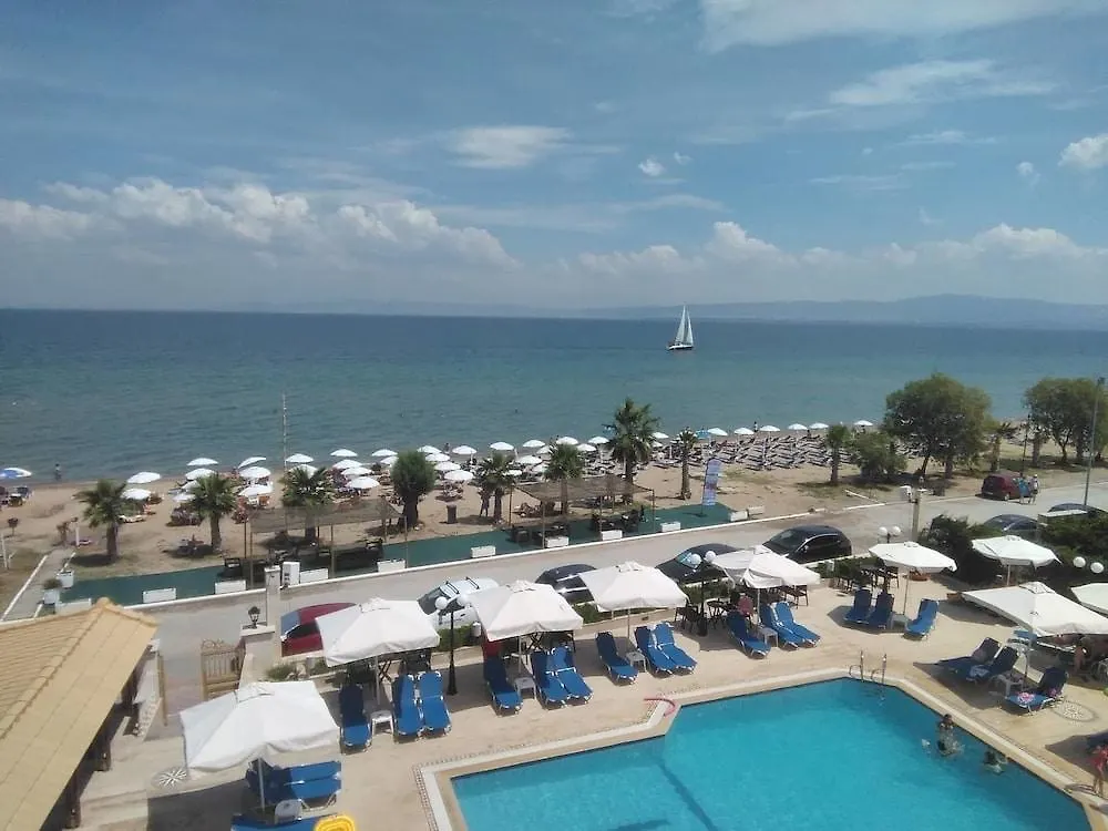 Santa Beach Hotel Agía Triás Yunanistan