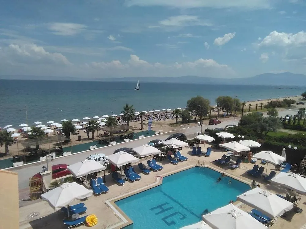 Santa Beach Hotel Agía Triás